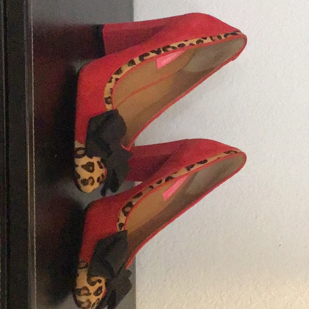 Isaac Mizrahi Pumps